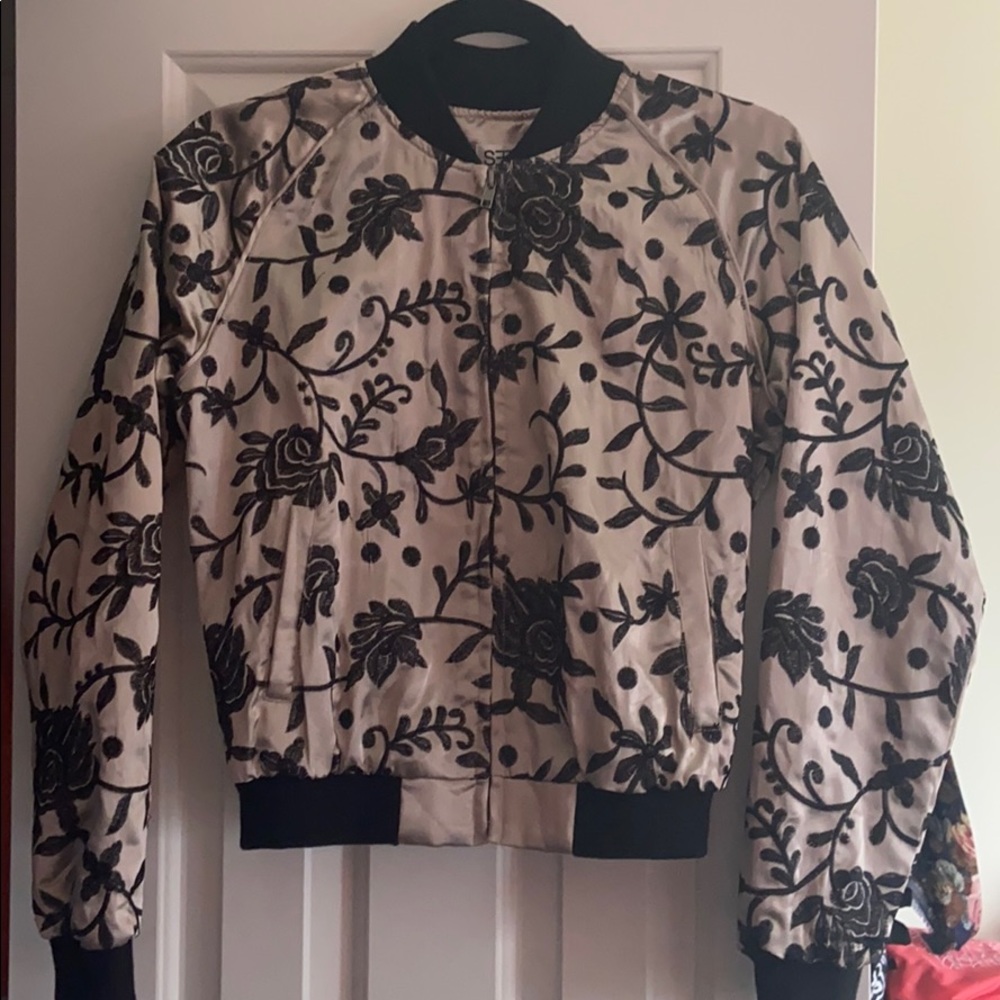 LF Seek The Label silk bomber sz Small
